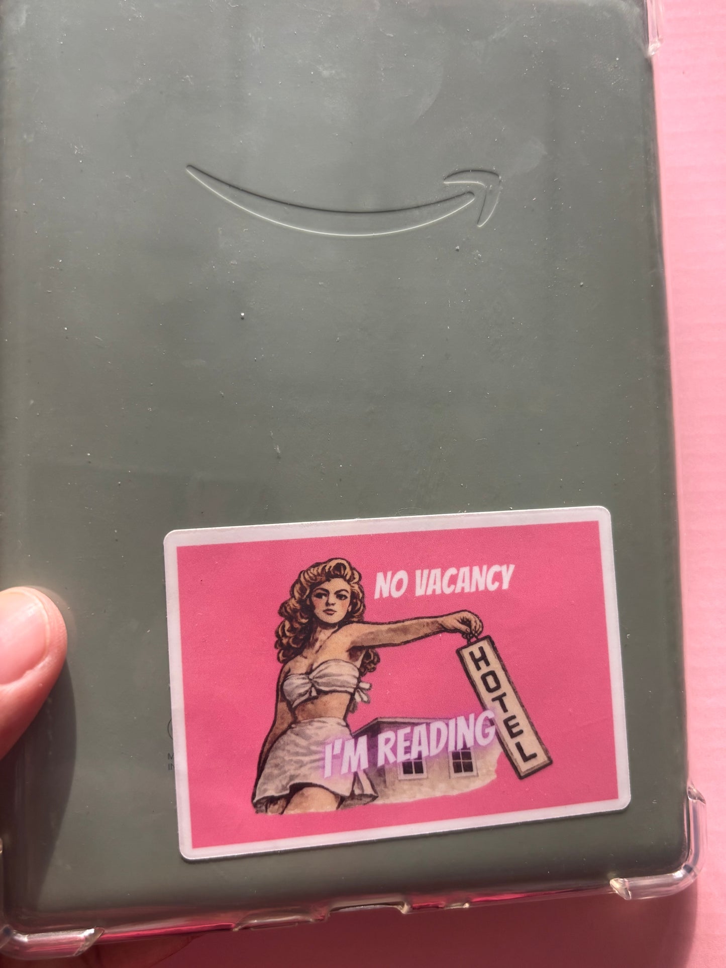No Vacancy I’m Reading Vinyl Sticker | Retro Bookish Sticker for Kindle Cases & Readers